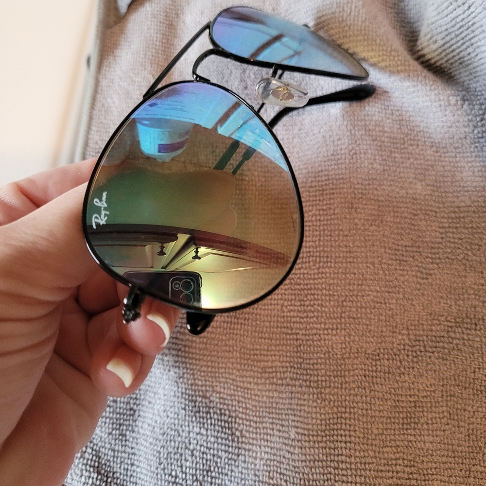 Ray-Ban sunglasses - Picture 3 of 5
